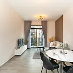 Sleek & Modern 1Br With Luxury Pool In Jvc