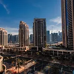 Downtown Haven 2Br Near Dubai Mall & Burj Khalifa In Act One Act Two