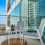 Blissful Stays At Downtown Views Ii- 5Min Walk To Dubai Mall, Burj Khalifa With Infinity Pool