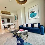 Dvr 1 Bedroom In Awani Palm View Hotel Apartment