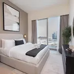 Cozy 2-Bedroom Apartment Perfect For Family In Downtown With Burj Khalifa Views