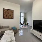 Lala Land Homes - Magnificent 1 Bedroom In Business Bay