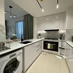 Elite 2Br Suite With Private Pool In Jvc