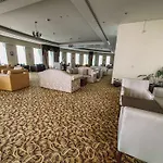 Modern Two Bedrooms In Dubai Marina