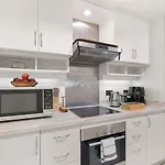 2-Bedroom Apartment With Full Burj Khalifa & Opera House Views Just 9 Min Walk To Dubai Mall!