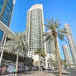 Downtown Living In A Modern 1Br With Pool & Gym Access