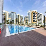Escape24 - Chic Studio Apartment, Azizi Riviera 19