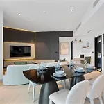 Luxe 2 Bedroom With Burj Khalifa And Marina Views