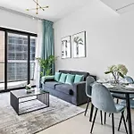 Stonetree - Modern 1Br With Amazing Location And View