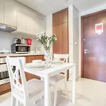Contemporary 1Br At Vera Tower Business Bay By Deluxe Holiday Homes