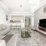 Stonetree - Luxurious 2 Bedroom Apartment With Stunning View
