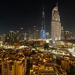 Walk To Dubai Mall- Enjoy Burj Khalifa Show