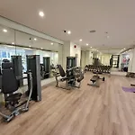 Burj View - Chic 2Br - 5Min Dubai Mall Canal