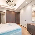 Modern 1-Bed Apartment In A Prime Central Location