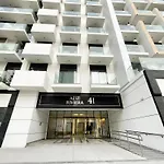 Modern Studio Azizi Riviera 41