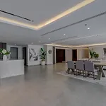 Bookable-Penthouse Downtown View