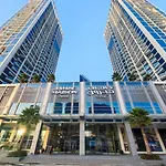 Bespoke Holiday Homes - Luxurious Studio In Damac Maison Prive