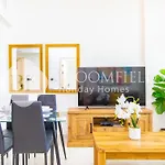 Bloomfields 1Br The Avenue Suite Bingahtti