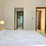 Signature 1 Bedroom Escape In Dunya Tower Experience Downtown Dubai At Its Finest