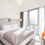 Lux The Grande Signature Skyline Suite 2