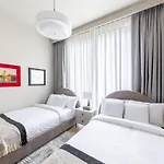 Luxury 4Br Prime Downtown Stay
