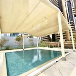 Iris Blue, Dubai Marina - Mint Stay