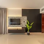 Central 1Br With Downtown Fountain Views
