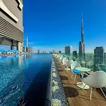 Cloud Nine Dubai Panorama & Rooftop Infinity Pool, 3Br Apartment In Paramount Hotel Midtown