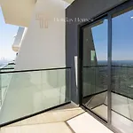 Apartment With Private Pool, Spacious Living Room