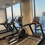 Studio Apartment With Pool And Gym Access