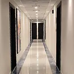 Brand New Studio Gemz By Danube - Golden Casa