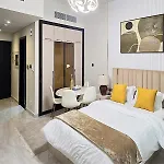 Brand New Studio Gemz By Danube - Golden Casa