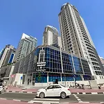 Stunning Apt In Jbr - Near Tram