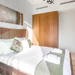 Full Burj Khalifa View 1Bhk App