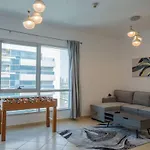 Stylish 1 Bedroom Apt At Marina With Stunning View