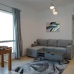 Stylish 1 Bedroom Apt At Marina With Stunning View