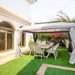 6 Bedroom Modern Luxury Villa In Palm Jumeirah