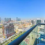 Stylish 1Br Apartment - Central Location In Jvc - Balcony - Holiday Boulevard