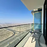 Charming 1Br Apt W Elegant Interiors
