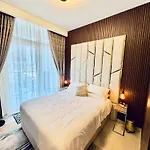 Luxury Flat For Daily Rent In The Heart Of City