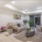 Scenic 2Br Near Beach In Princess Tower Marina