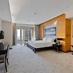 Super Luxe Studio In Address Dubai Mall
