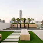 Jvc 1Br With Skyline View - Near Circle Park & Marina