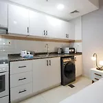 Luxury High-Rise Stay The Court Tower Dubai
