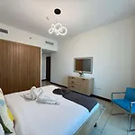 Spacious And Family Friendly L 3Bhk Full Apartment Access