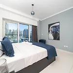 Luxury Damac 2-Bed With Stunning Marina Views