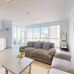 Al Bateen - Two Bedroom In Jbr With City Views