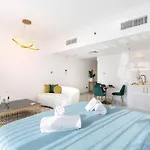 First Class Studio Chic Modern Urban Escape