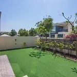 Elegant 4 Bedrooms Plus Maid Villa In The Heart Of Dubai Hills