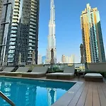 Act One Tower Near Apart Burj Khalifa,Dubai Mall